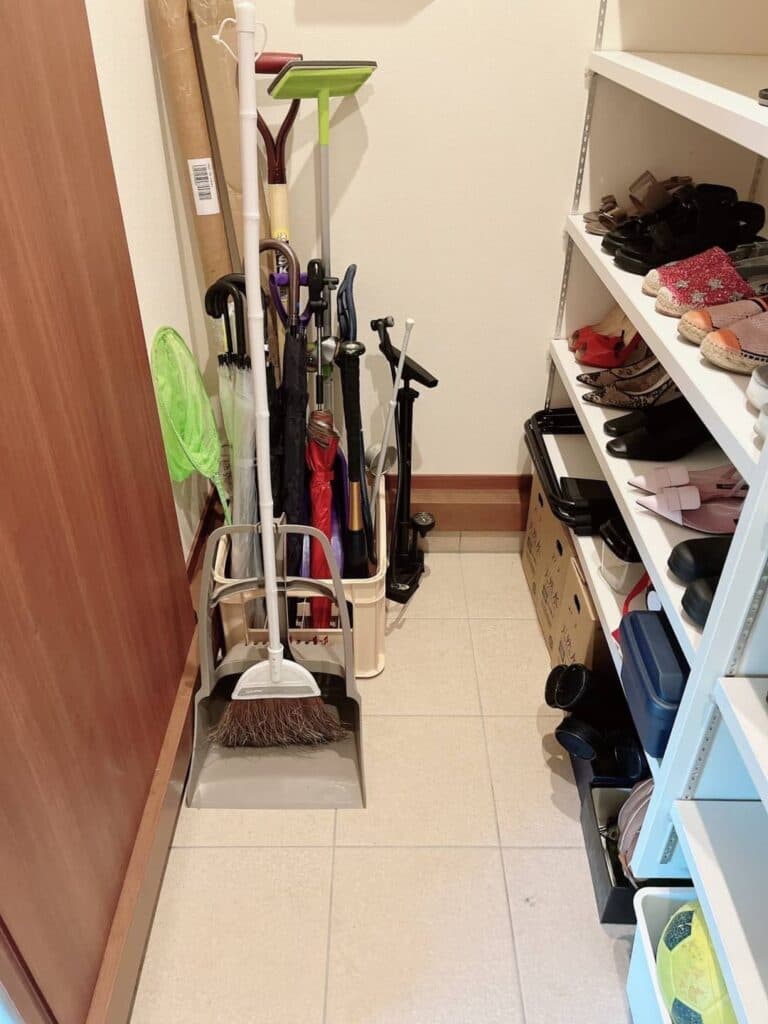 玄関収納 After