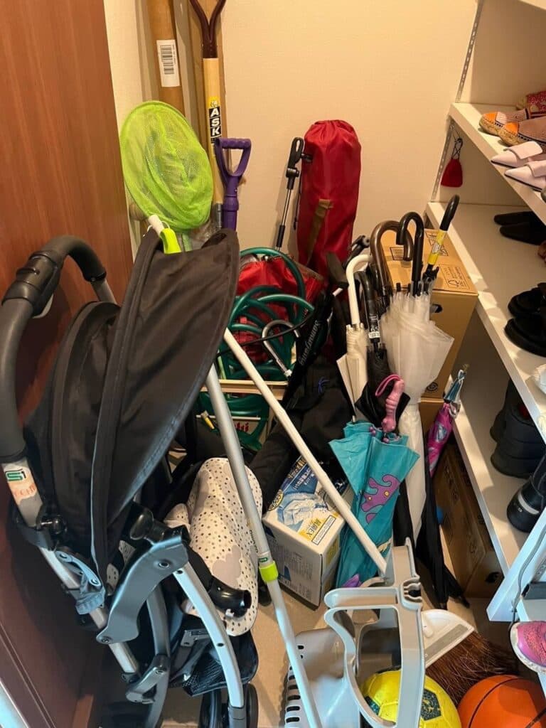玄関収納 Before